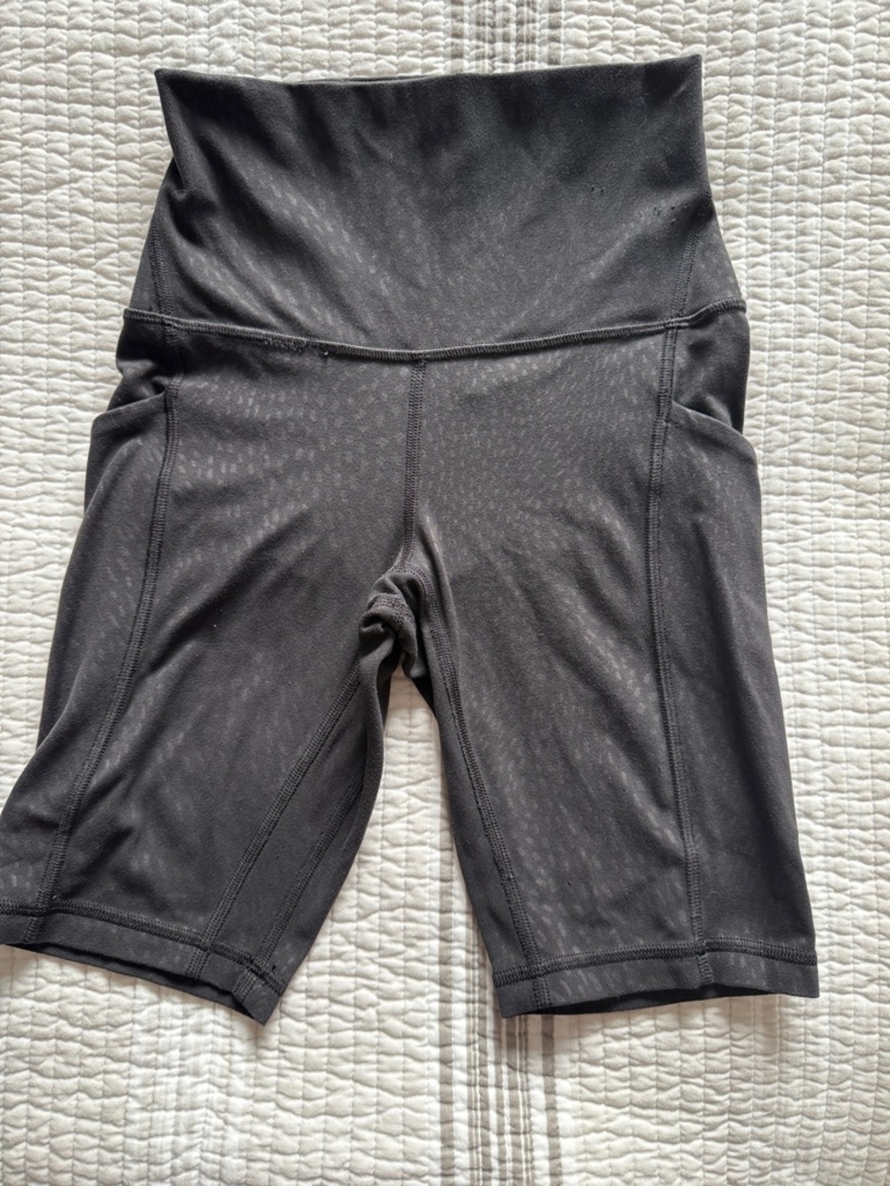 Lululemon Black High-Waist Align Workout Shorts 8” - Picture 2 of 5
